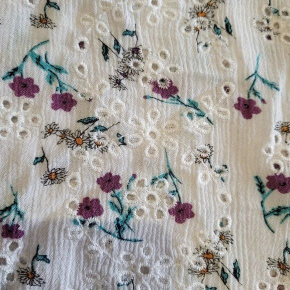 Kismet Crop Tank with Adjustable straps and tie at Waist Large - Picture 6 of 8